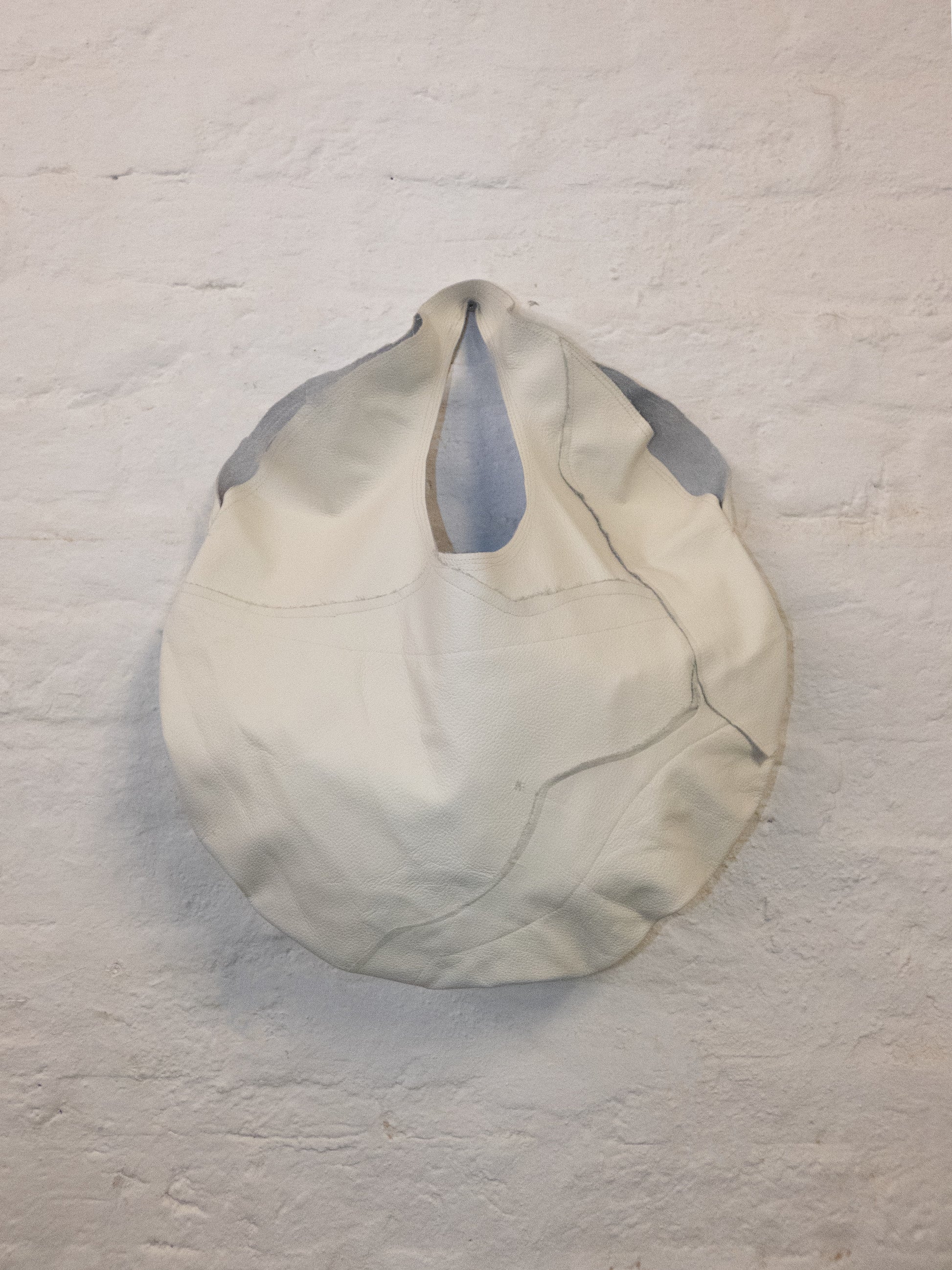 Big Circle Leather Tote